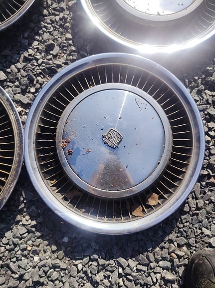 Cadillac pölykapselit