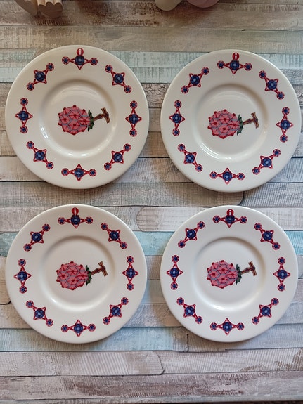 Iittala Taika Sato - lautasia 4kpl,uusia