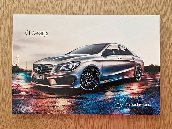 Mercedes-Benz CLA -esite 2013
