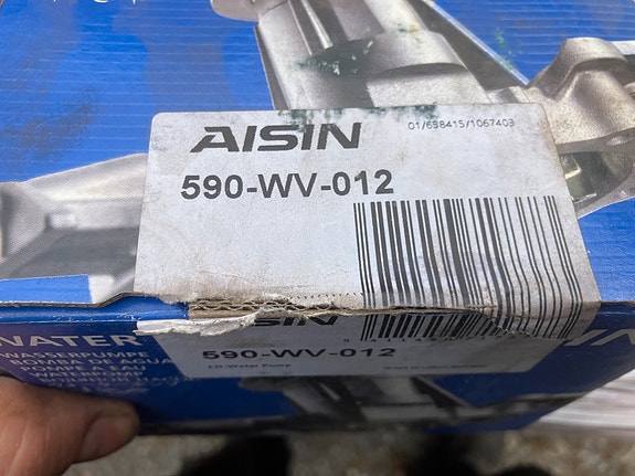 Volvo 2.0 D3/D4 Vesipumppu Aisin 13-