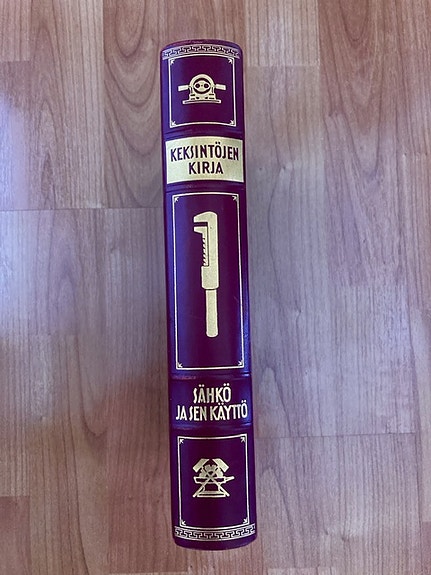 Keksintöjen kirja - sähkö ja sen käyttö