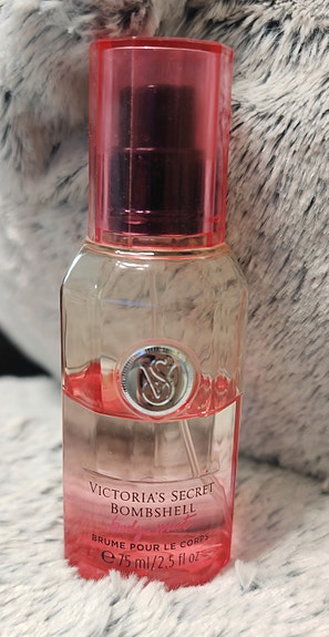Victoria's secret bombshell body mist