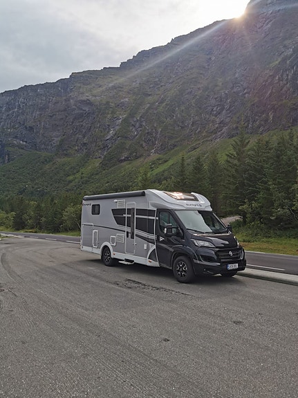 vuokrataan asuntoauto