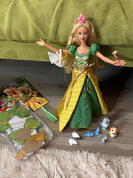 Barbie 2000 The Tale of the Forest Princess