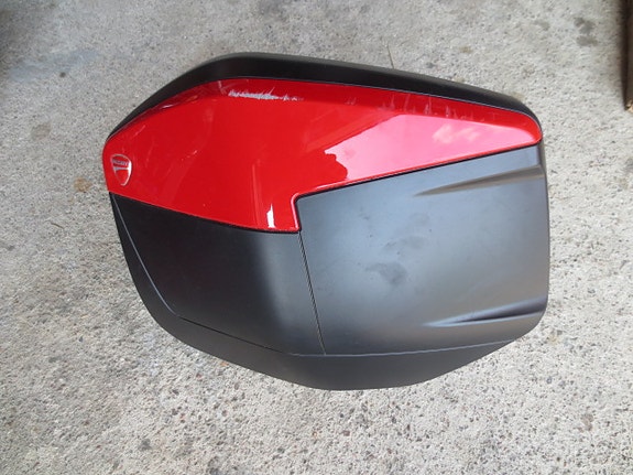 Ducati sivulaukku