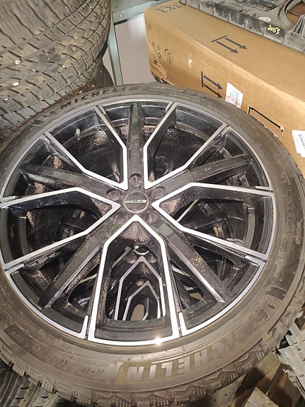 Gmp vanteet 22" nastoilla audi q7 q8