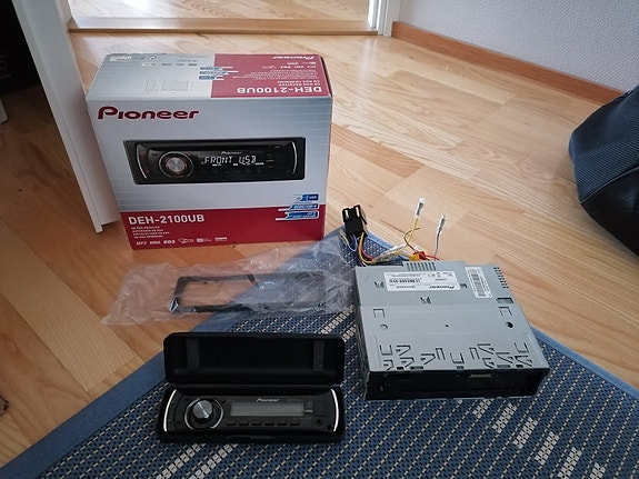 Pioneer DEH-2100UB