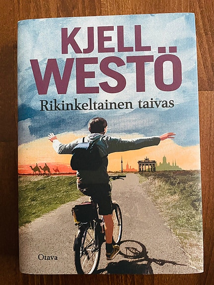 Kjell Westö : Rikinkeltainen taivas