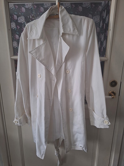 Valkoinen trenssi kevääseen, xl