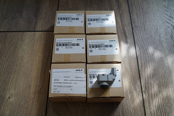 Product image 1 of 4