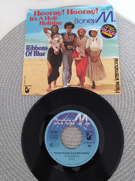 Boney M. 7" Hooray! Hooray! It's a holi-holiday