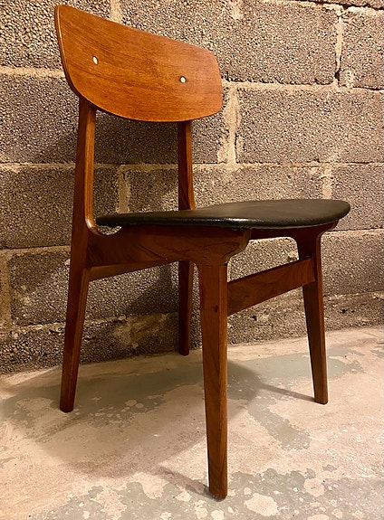 Vintage teak tuoli