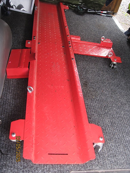 Product image 1 of 2