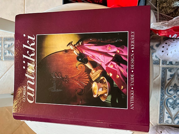 Glorian antiikki