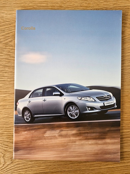 Toyota Corolla -esite 2009