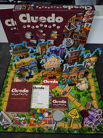 Cluedo Mysteerit lautapeli (Hasbro 2006)
