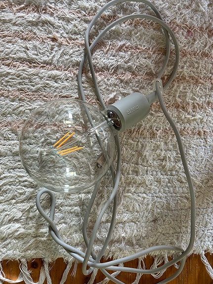 Harmaa Muuto E27 valaisin