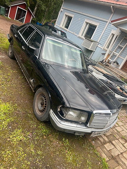 Mercedes-Benz 260 SE osina