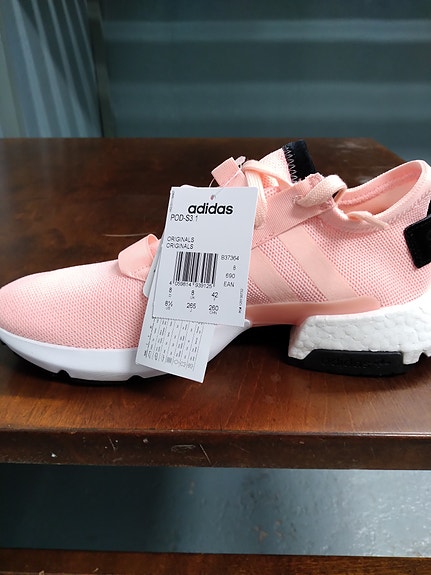 Uudet Adidas - lenkkarit, 42 (129,95€)