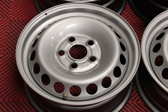 ALKUPERÄINEN VW CRAFTER 6.5x16" 5x120 ET60 Ø65.1