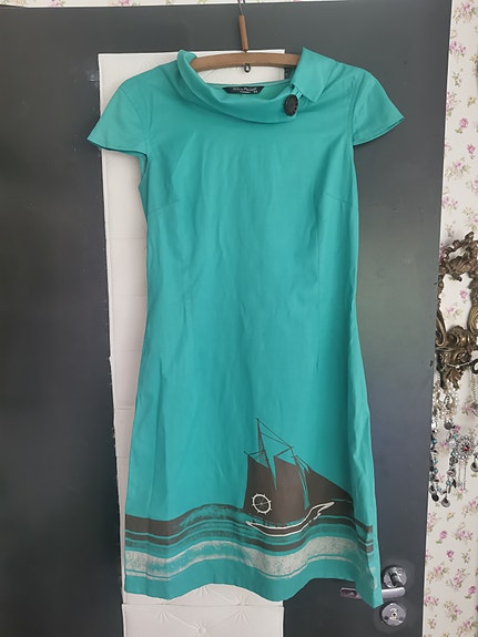 Turkoosi mekko