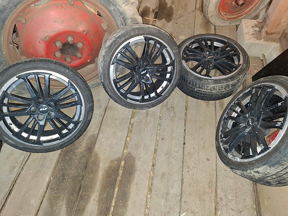 225/40R18 ATS