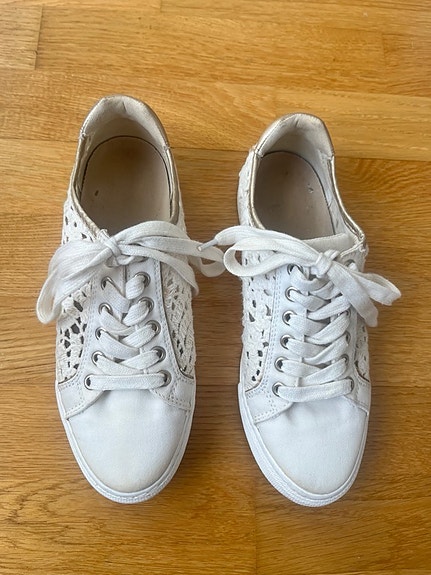 Tommy Hilfiger valkoiset tennarit, k.38