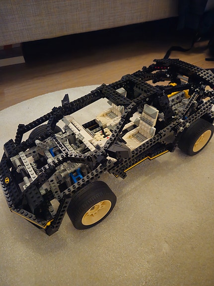 LEGO Technic 8880 Super Car - klassikkosetti huippukunnossa!