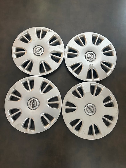 Opel 15” pölykapselit
