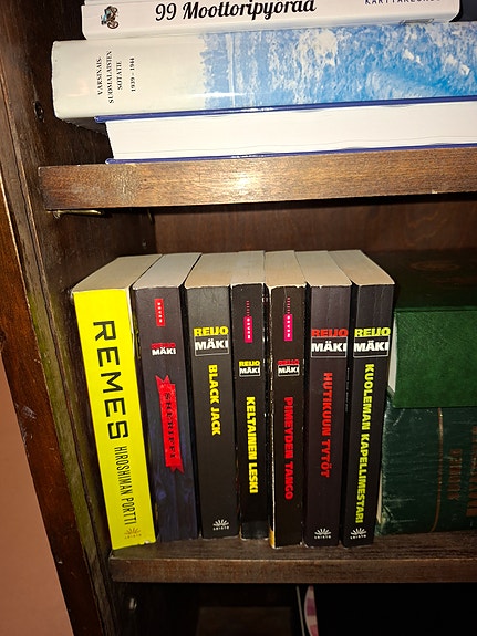 Reijo Mäen kirjoja