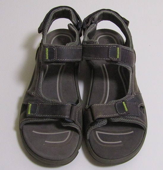 Sandaalit koko 44
