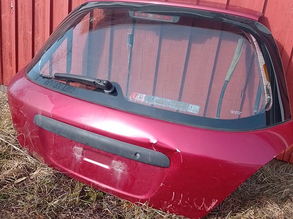 Honda Civic takaluukku Civic hatchback EU7 vm. 2001-2005