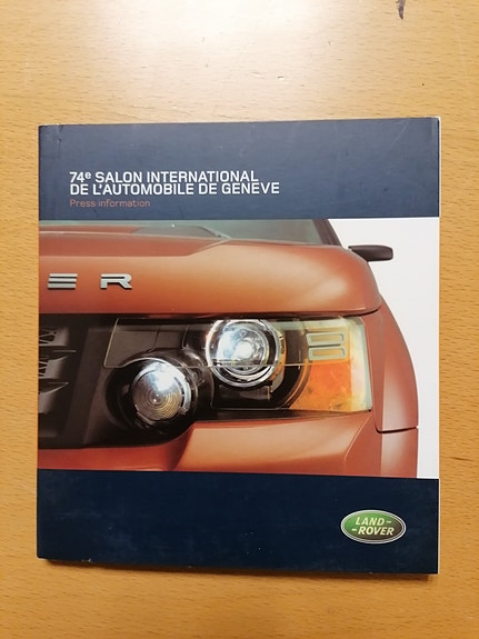 Land Rover press pack 2004
