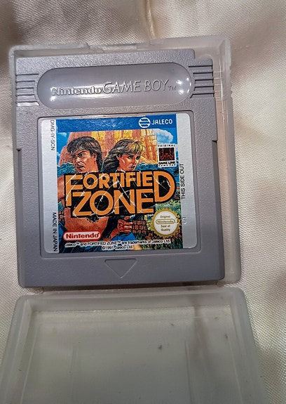 Fortified zone Game Boy