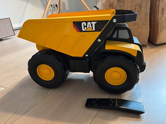 CAT - caterpillar - iso kippiauto dump truck