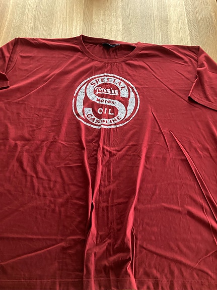 Punainen T-paita 8XL