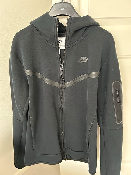 Nike Tech Fleece S