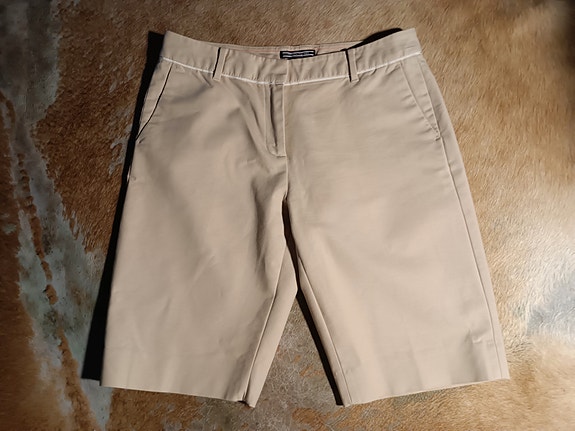 Tommy Hilfiger  6/XS bermuda shortsit