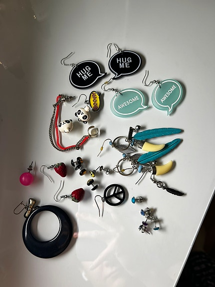 Product image 1 of 3