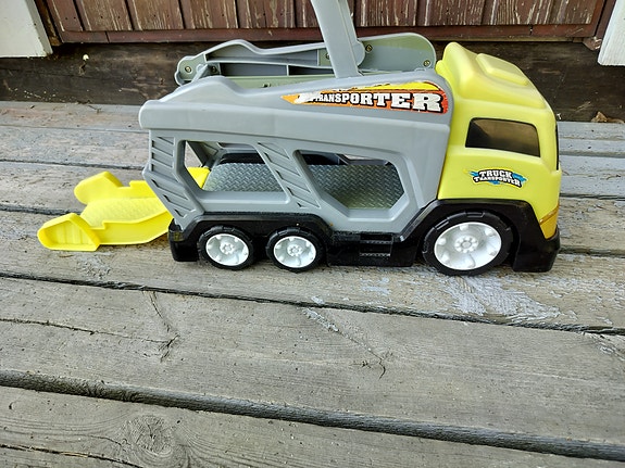 Auton kuljetusauto