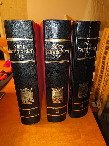 Siirtokarjalaisten tie, kirjat 1-3