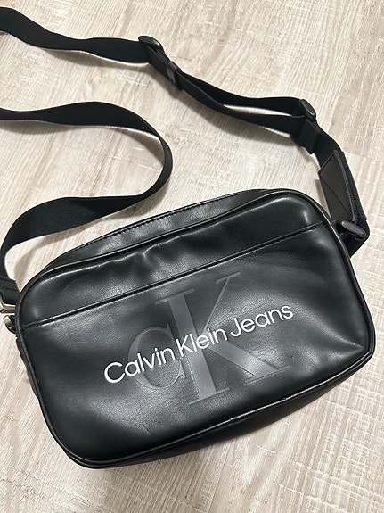 Calvin Klein Jeans laukku