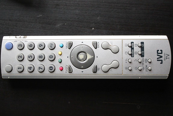 Kaukosäädin, JVC VCR/TV/DVD