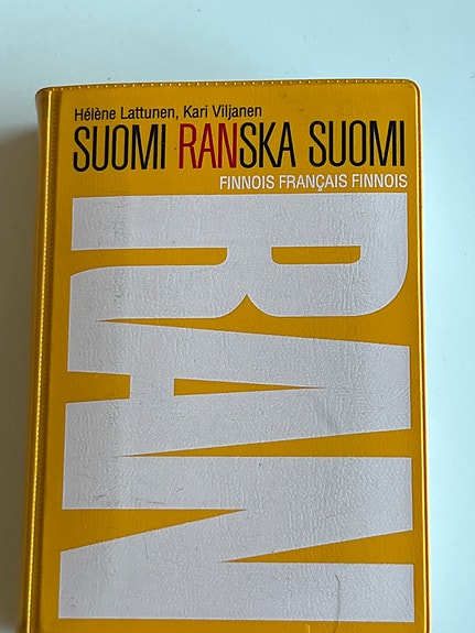 Suomi Ranska Suomi taskusanakirja 9x12 cm