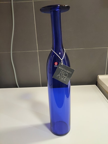 Oiva Toikka sin. iso Pro Arte-pullo