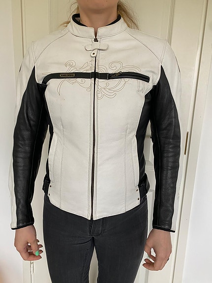 Richa Myydään (sivu 4) Tori