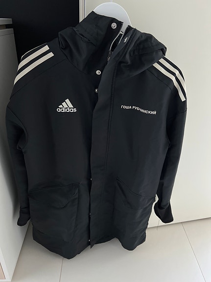 Adidas tuulitakki