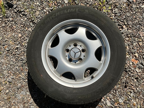 Mb vanteet kesärenkailla.