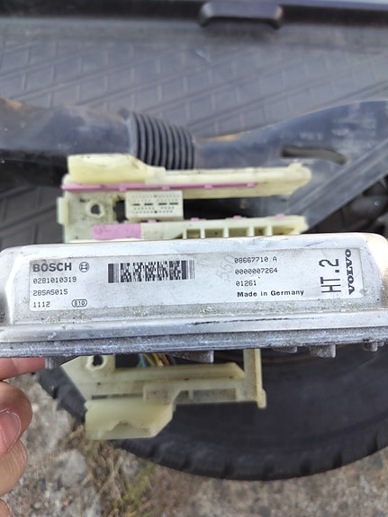 Volvo V70 2.4 D5 -02 2002, ohjausboksi
