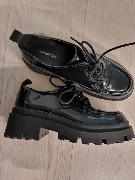 Kengät 38
